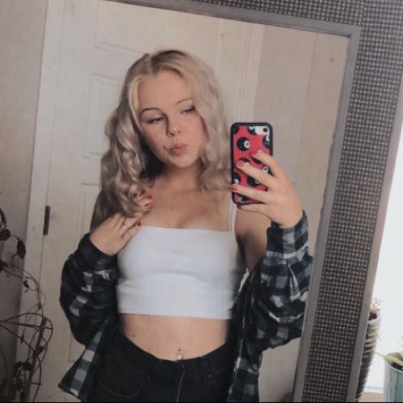 oliviahood220